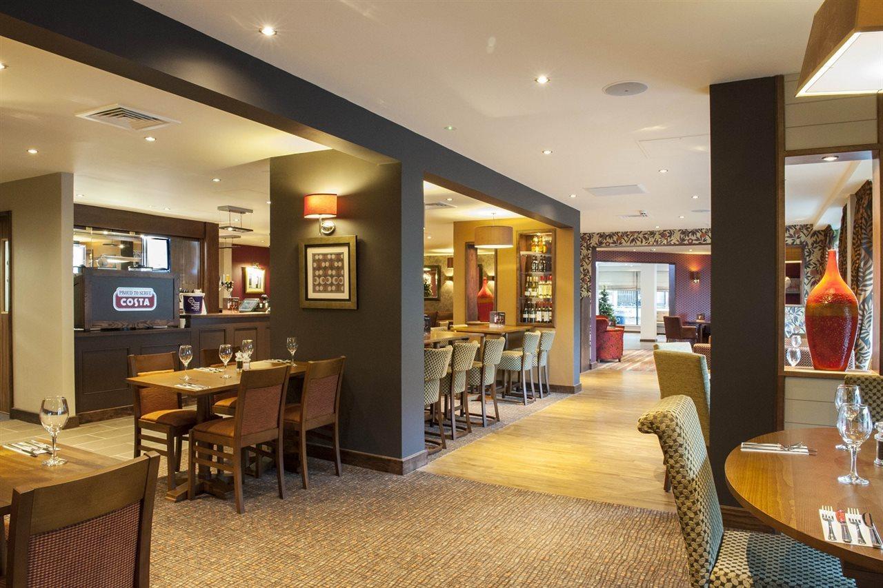 Premier Inn Bath City Centre Экстерьер фото