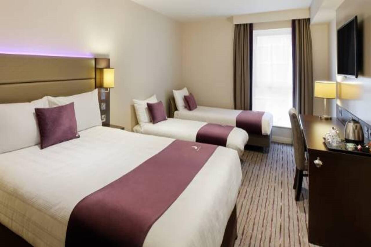 Premier Inn Bath City Centre Экстерьер фото